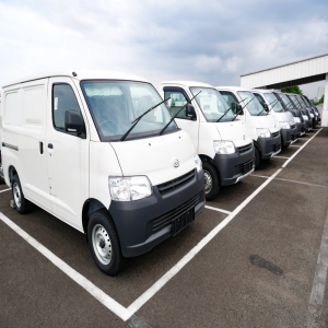 rental sewa blind van Bandung Garut berikut jasa antar barang